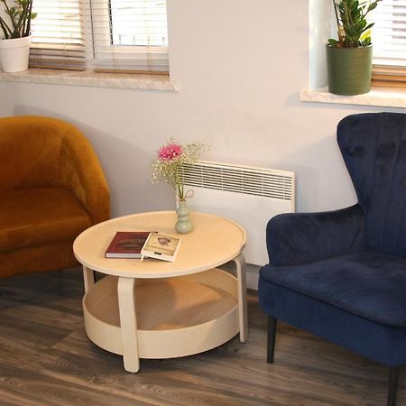 Apartament Przy Kladce Rzeszow Bagian luar foto