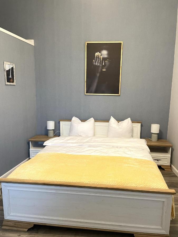 Apartament Przy Kladce Rzeszow Bagian luar foto